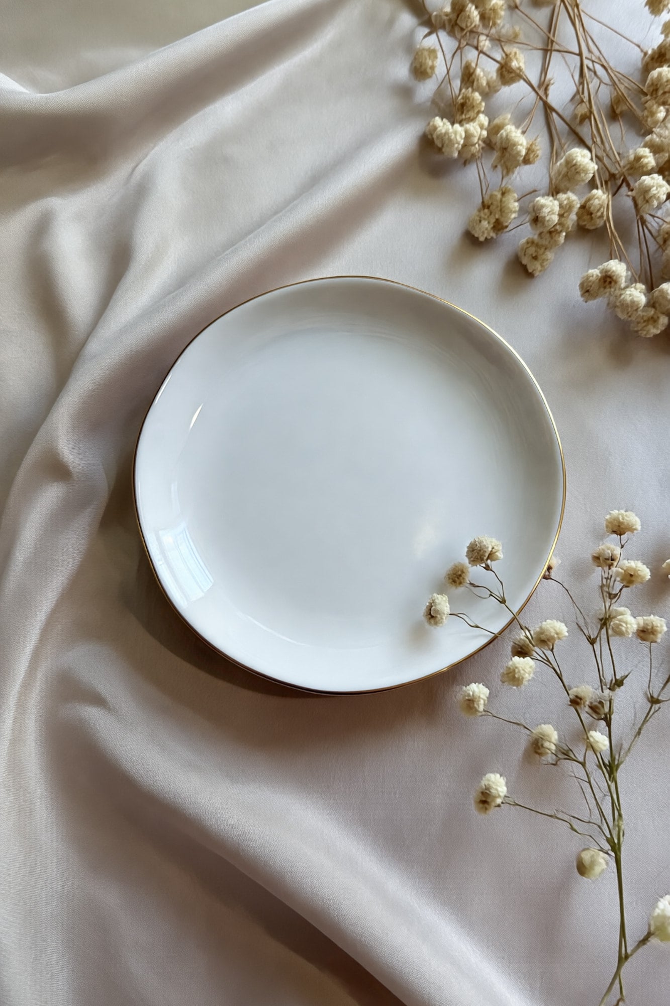 L 10.8 cm × W 10.5 cm