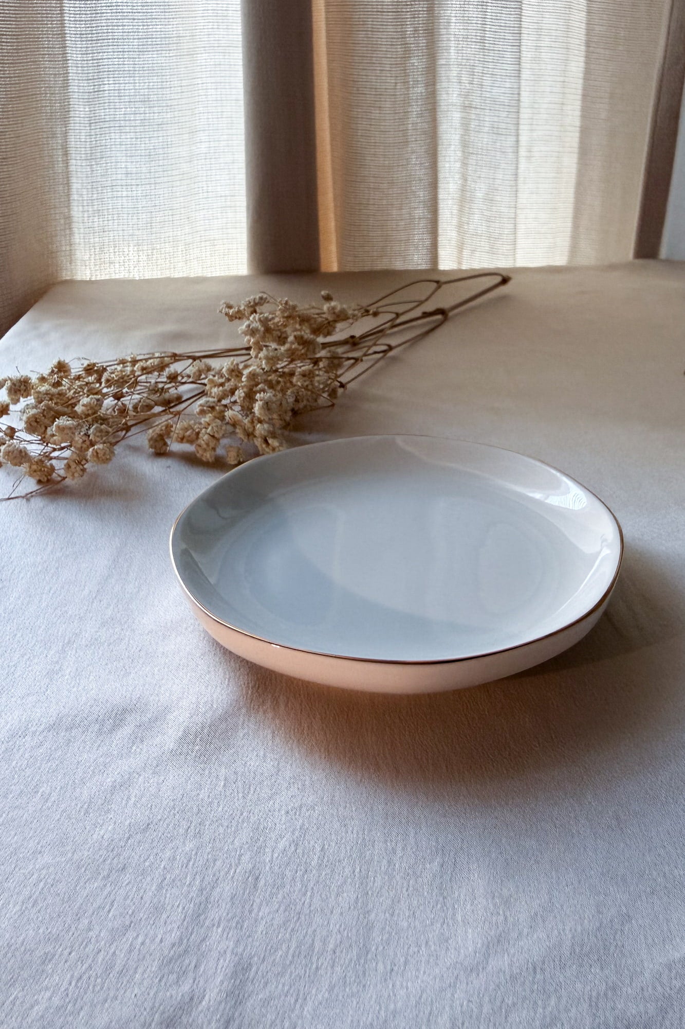 L 10.8 cm × W 10.5 cm