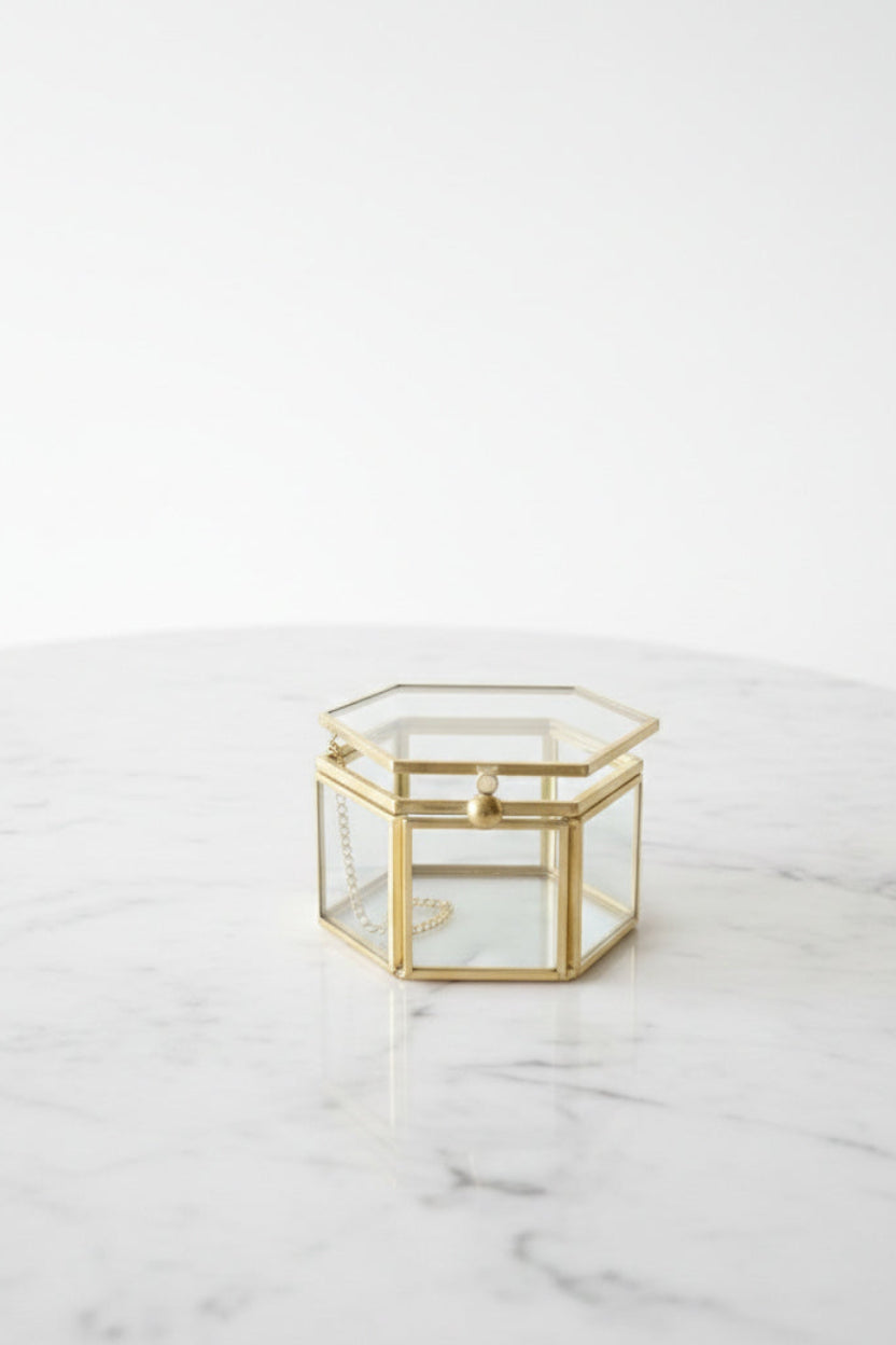 L 8 cm × W 7 cm × H 4.5 cm