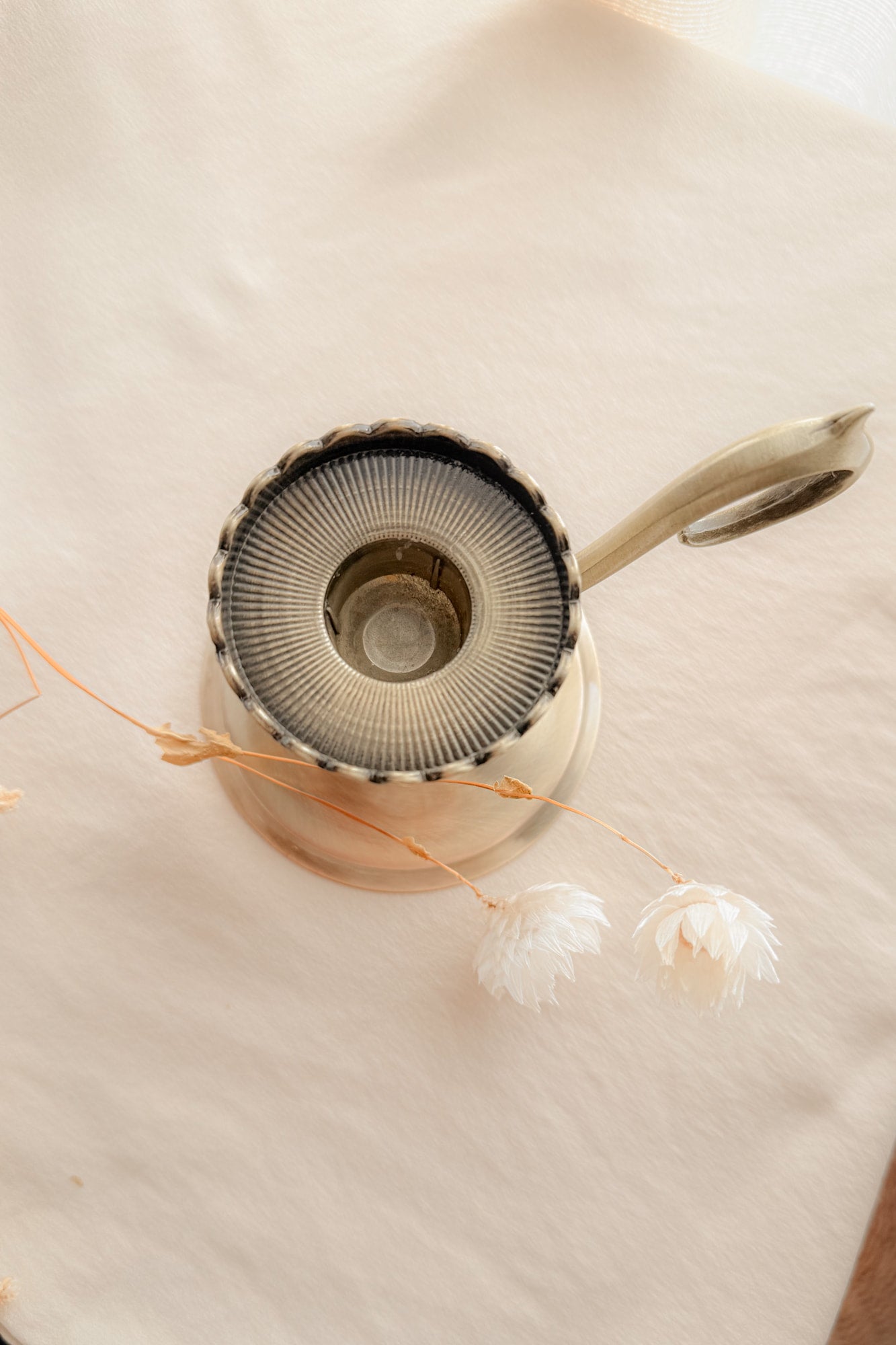 H 7 cm × W 8.3 cm